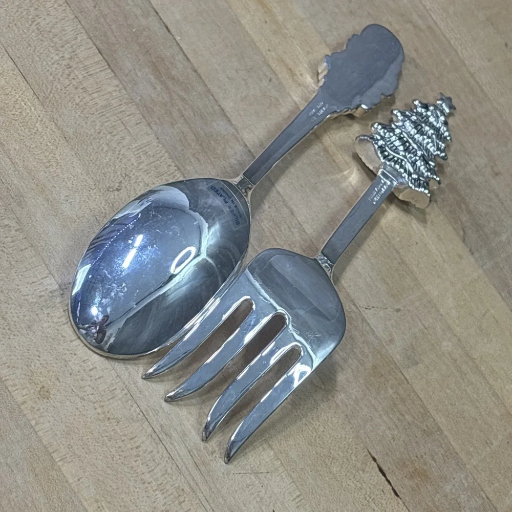 Vintage International Silver Christmas Serving Set Santa Tree Holiday Joy 2 Pc